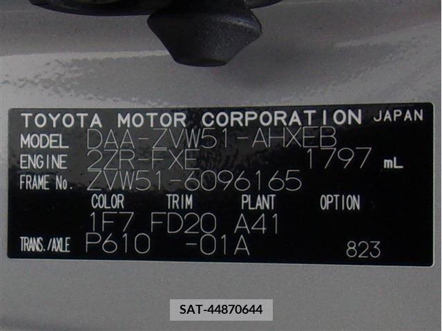 Toyota PRIUS 2019-06 200425-28