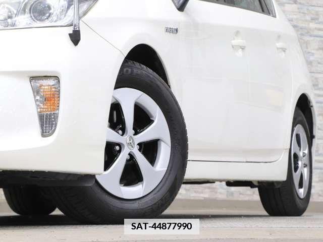 Toyota PRIUS 2012-03 337348-10