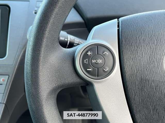 Toyota PRIUS 2012-03 337348-14