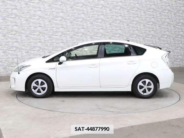 Toyota PRIUS 2012-03 337348-6