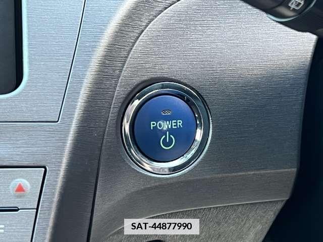Toyota PRIUS 2012-03 337348-18