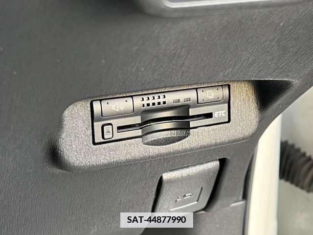 Toyota PRIUS 2012-03 337348-17