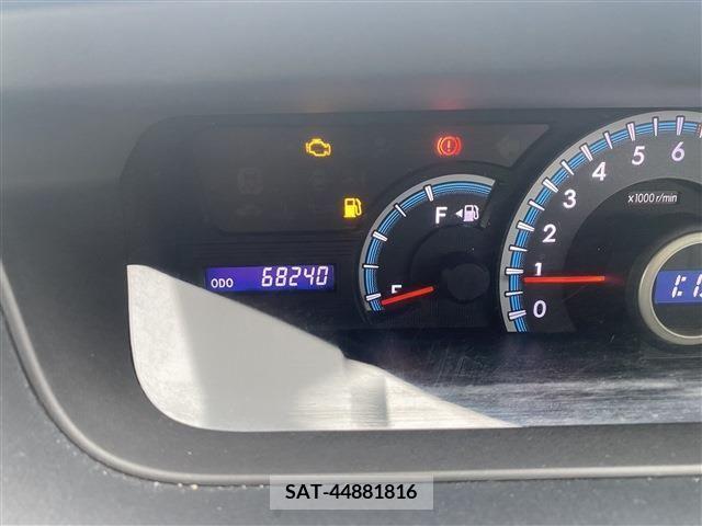 Toyota VOXY 2012-04 202747-19
