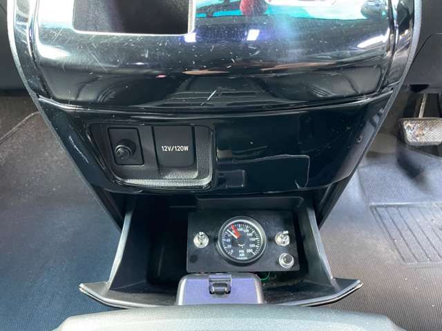 Toyota VELLFIRE 2010-10 189160-17