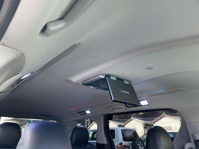 Toyota VELLFIRE 2010-10 189160-19