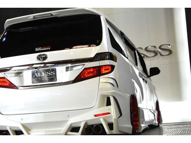 Toyota VELLFIRE 2010-10 189160-11