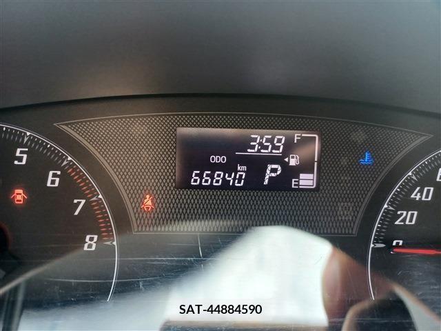 Toyota SIENTA 2018-07 328911-14