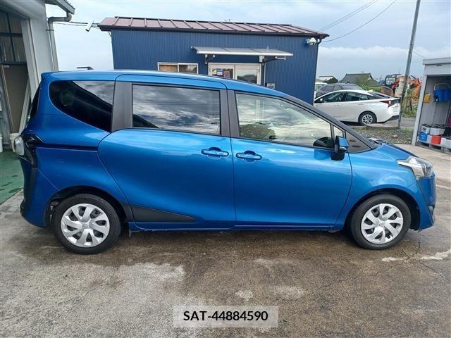 Toyota SIENTA 2018-07 328911-3