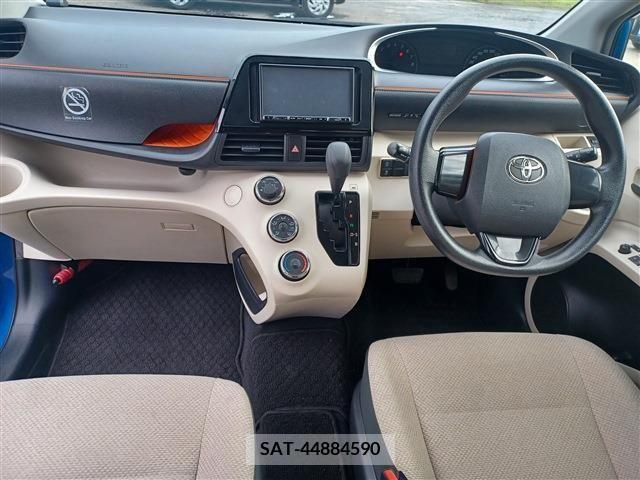 Toyota SIENTA 2018-07 328911-1