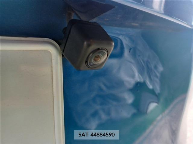 Toyota SIENTA 2018-07 328911-10