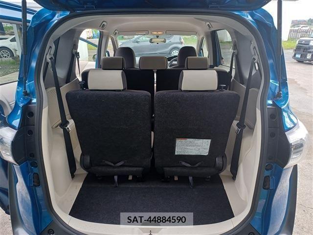 Toyota SIENTA 2018-07 328911-9