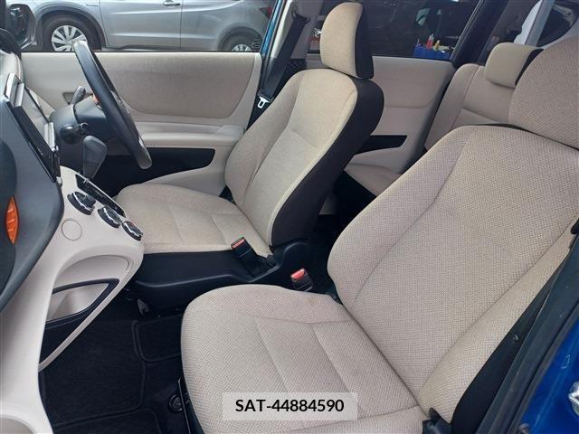 Toyota SIENTA 2018-07 328911-7