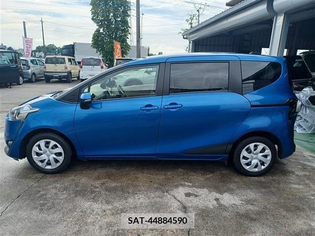 Toyota SIENTA 2018-07 328911-4