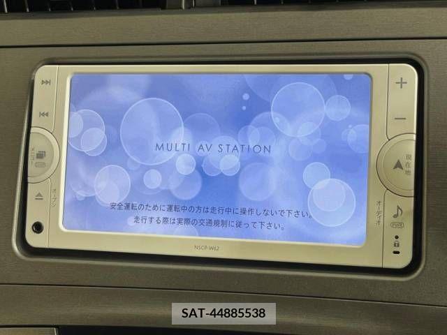 Toyota PRIUS 2012-06 282329-2