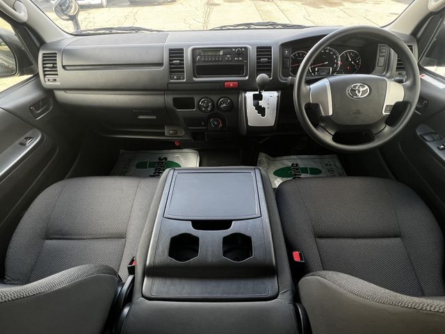 Toyota HIACE VAN 2019-09 191735-5