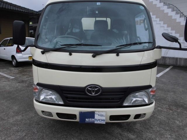 Toyota DYNA TRUCK 2010-03 4452-1