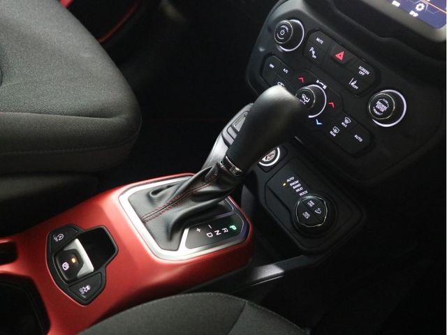 Jeep RENEGADE 2021-06 20674-11