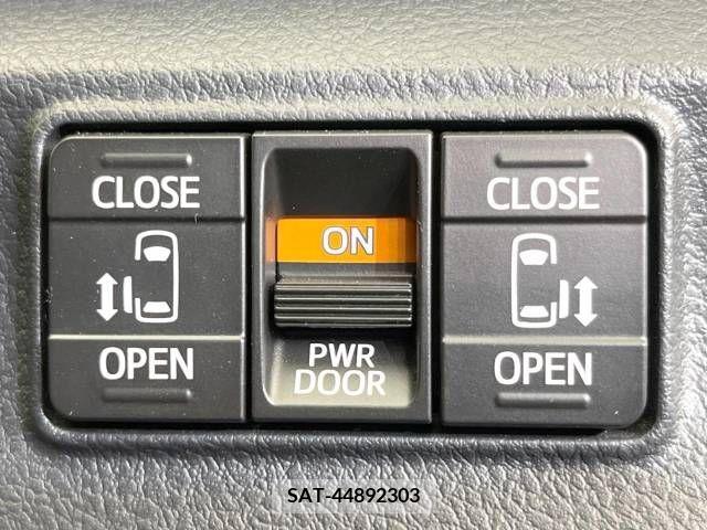 Toyota SIENTA 2019-10 224255-4