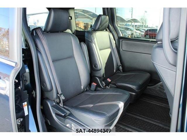Toyota ESQUIRE 2018-10 220016-13