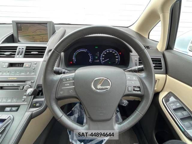 Lexus HS 2009-09 275371-10