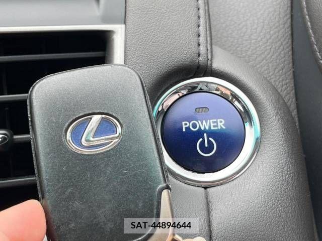 Lexus HS 2009-09 275371-6
