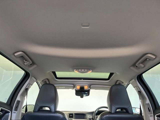 Volvo V60 2018-09 28662-4