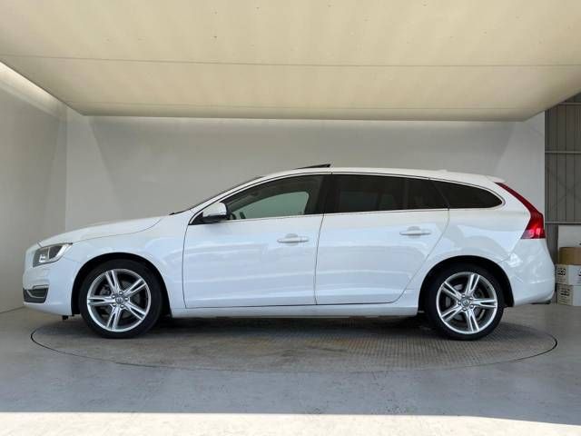 Volvo V60 2018-09 28662-17