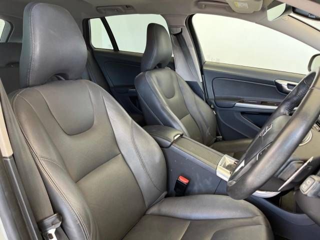 Volvo V60 2018-09 28662-11