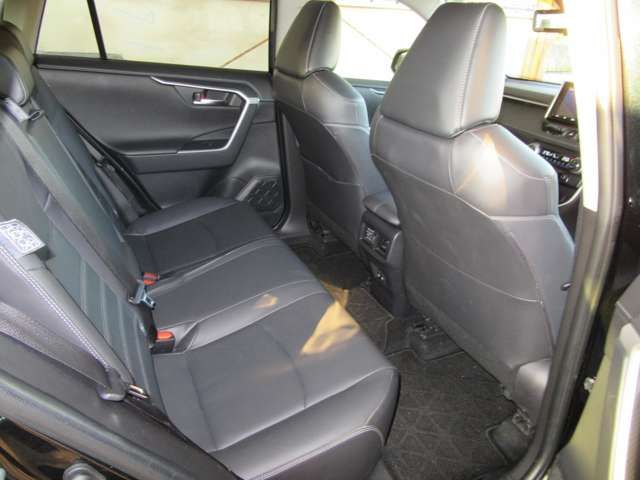 Toyota RAV4 2019-12 192153-19