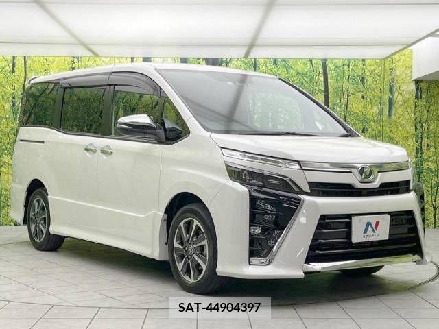 Toyota VOXY 2020-06 349779-17