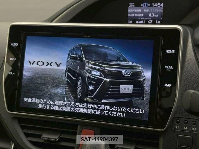 Toyota VOXY 2020-06 349779-4