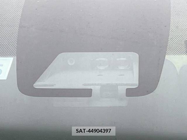 Toyota VOXY 2020-06 349779-2