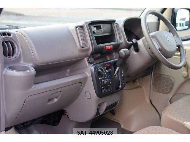 Suzuki EVERY 2023-06 212863-17