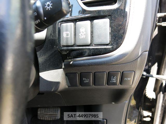 Mitsubishi OUTLANDER PHEV 2014-05 325539-15