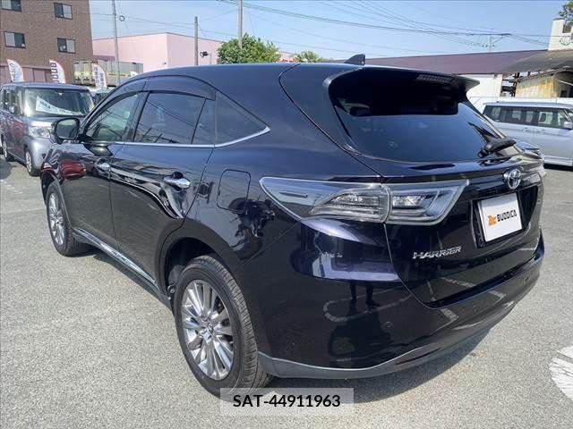 Toyota HARRIER 2015-11 271174-19