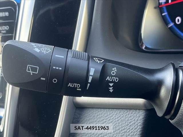 Toyota HARRIER 2015-11 271174-6