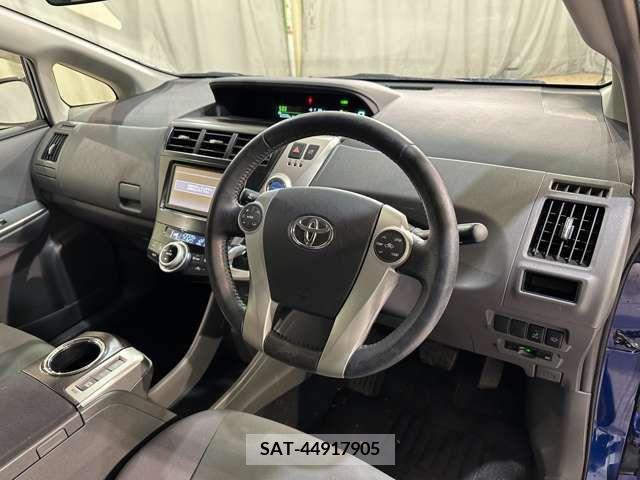 Toyota PRIUS ALPHA 2013-04 212090-12