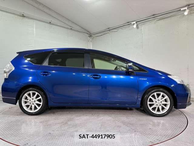 Toyota PRIUS ALPHA 2013-04 212090-7