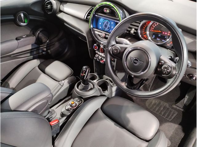 Bmw MINI 2020-10 183041-13