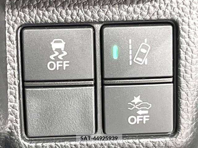 Honda N BOX CUSTOM 2019-07 279009-3