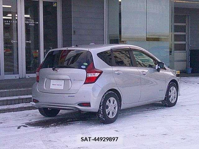 Nissan NOTE 2017-01 205950-1