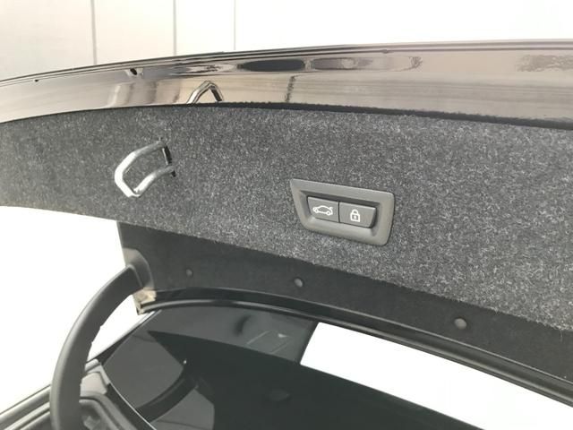 Bmw 3 SERIES 2023-06 11452-23