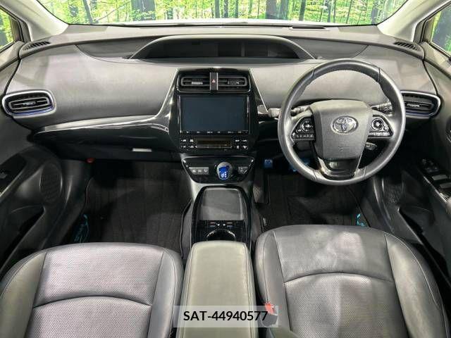 Toyota PRIUS 2019-10 338270-1