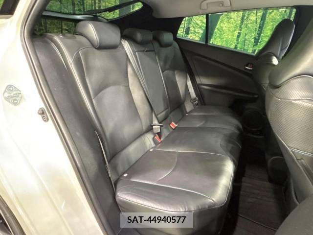 Toyota PRIUS 2019-10 338270-9