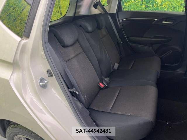 Honda FIT HYBRID 2017-06 269661-9