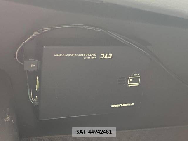 Honda FIT HYBRID 2017-06 269661-4
