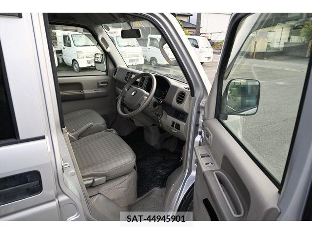Suzuki EVERY 2014-03 375743-12