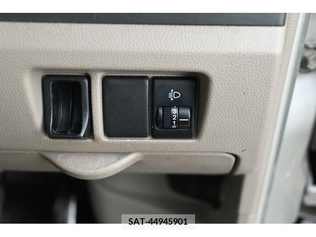 Suzuki EVERY 2014-03 375743-22