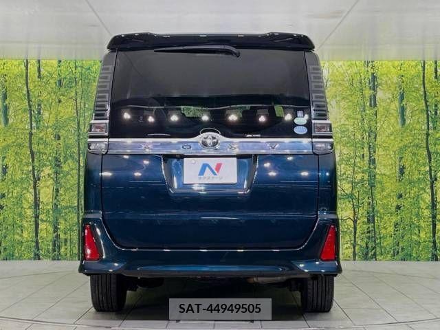 Toyota VOXY 2018-11 220212-16