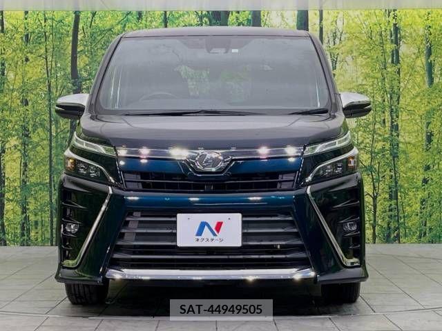 Toyota VOXY 2018-11 220212-15